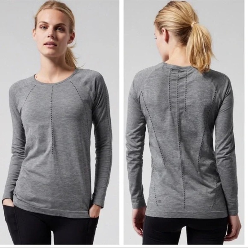 Athleta Womens Long Sleeve Gray Athletic Top Seamless Perforated Mesh Sz Medium